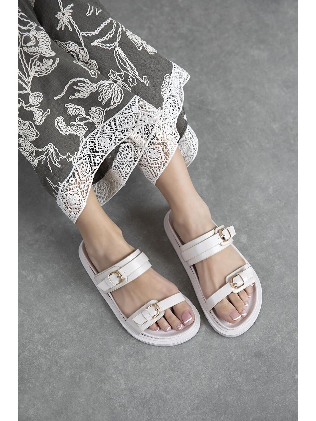 Sunday  Kadın  Toka  Detay  Günlük  Konfor Terlik Bej-2