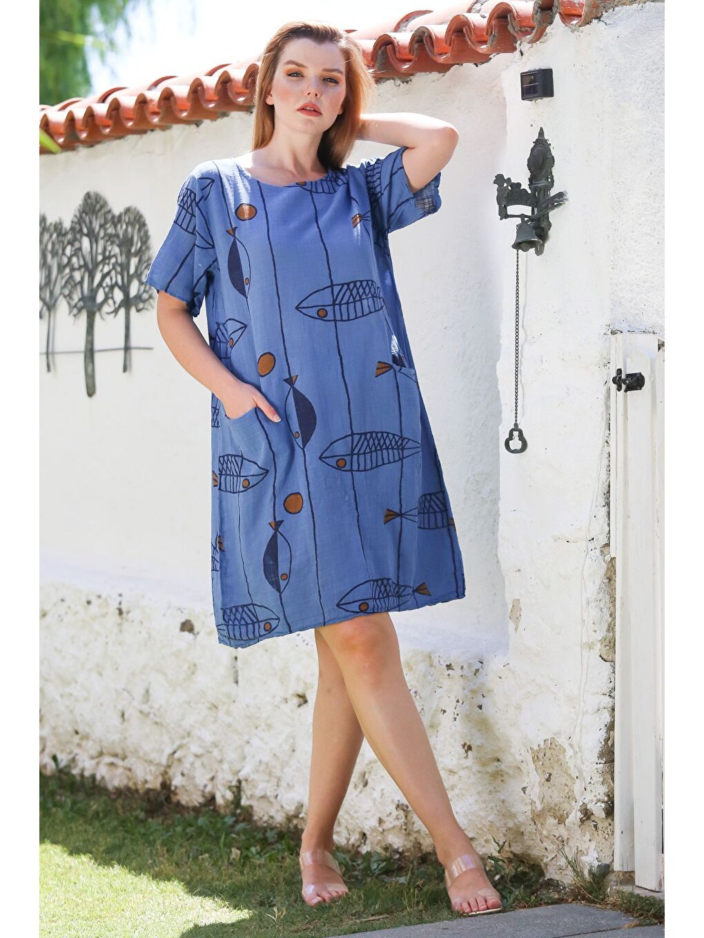 İtalyan İndigo Havuz Yaka Kısa Kol Balık Desenli Casual Keten Görünümlü Dokuma Elbise 100 60-5