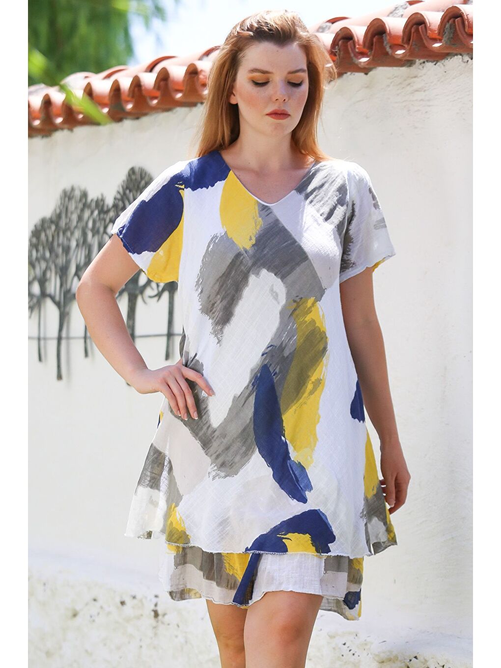 İtalyan Beyaz V Yaka Kısa Kol Desenli Astarlı Casual Keten Görünümlü Dokuma Elbise 96 64