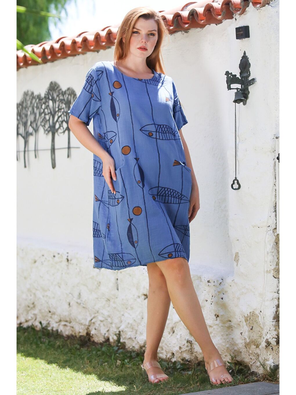 İtalyan İndigo Havuz Yaka Kısa Kol Balık Desenli Casual Keten Görünümlü Dokuma Elbise 100 60-7