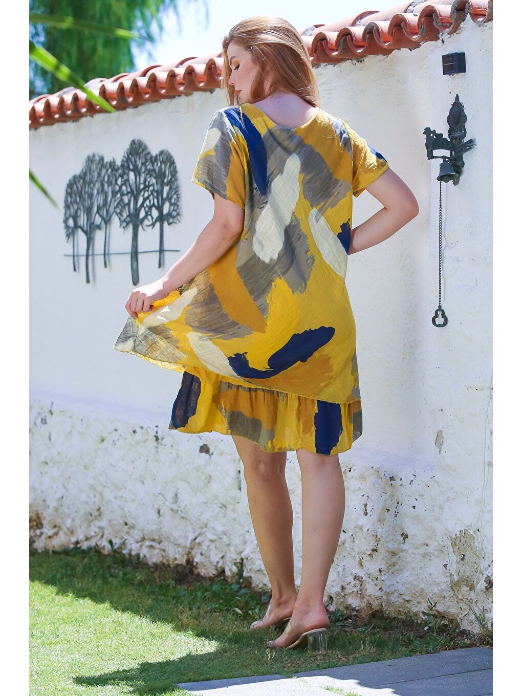 İtalyan Sarı V Yaka Kısa Kol Desenli Astarlı Casual Keten Görünümlü Dokuma Elbise 96 64-1