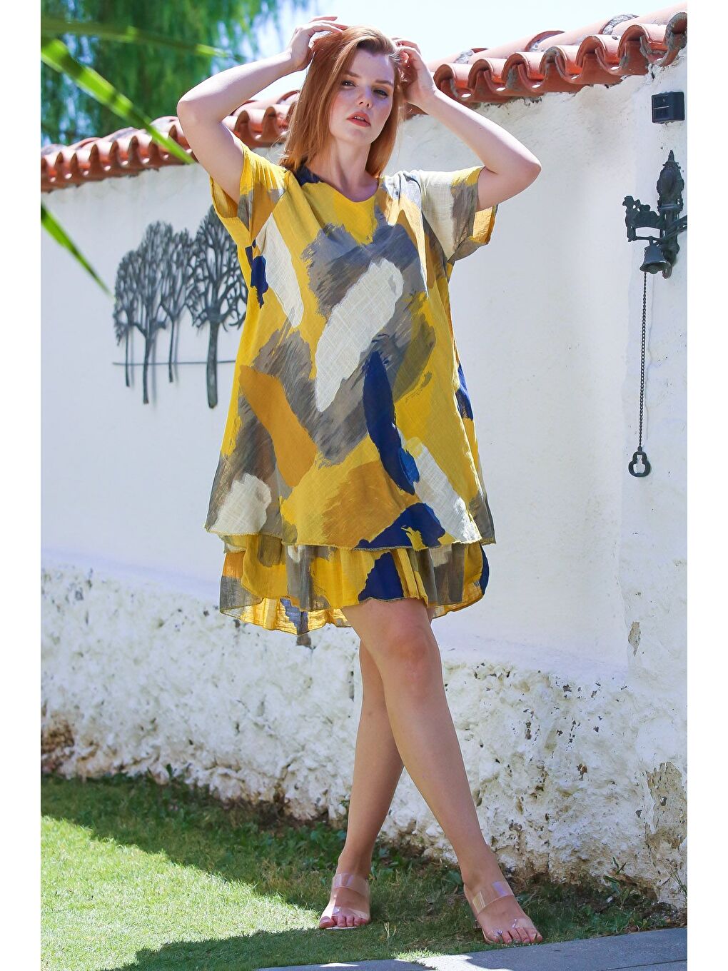 İtalyan Sarı V Yaka Kısa Kol Desenli Astarlı Casual Keten Görünümlü Dokuma Elbise 96 64-6