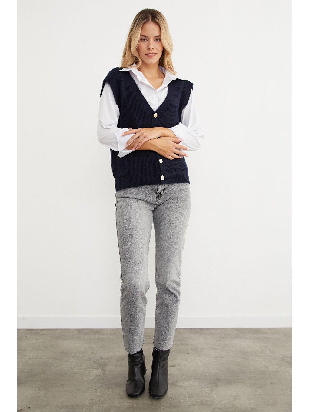 Lacivert Sakallı Düğmeli V Yaka Oversize Yelek-2