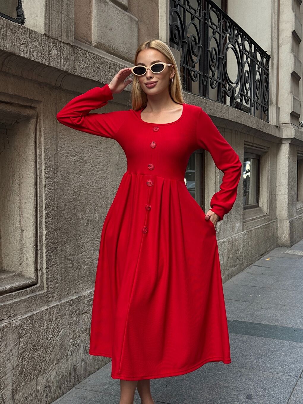 Ottoman Kumaş Düğme Detay Elbise Kırmızı-4