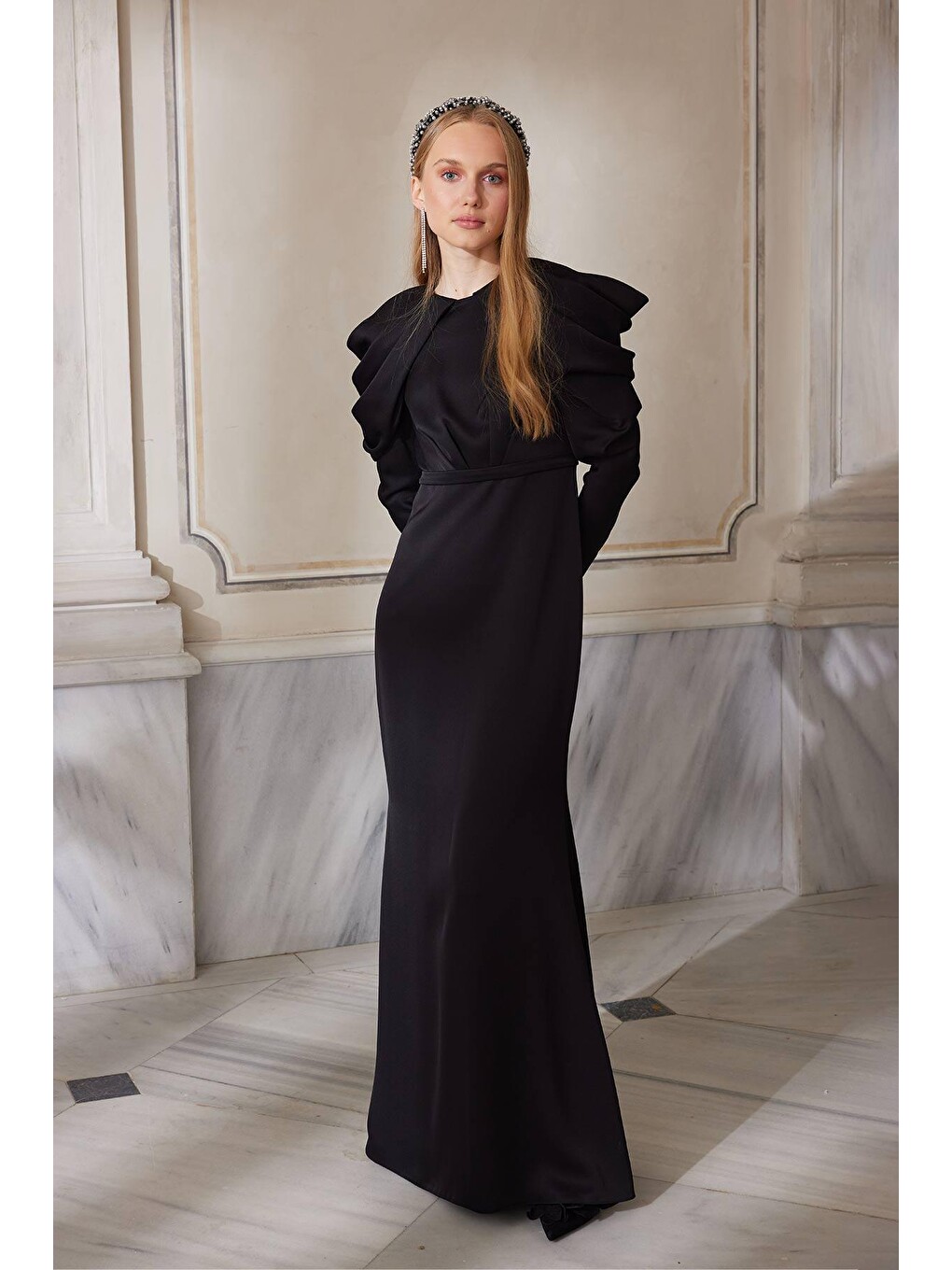 Omuz Drape Detaylı Abiye Elbise Siyah