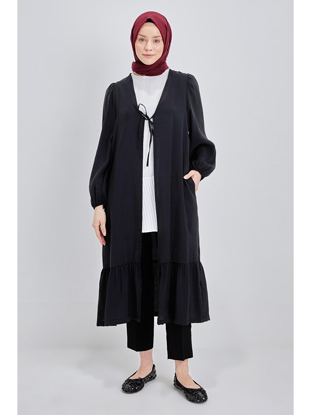 Siyah Eteği Pileli Modal Hırka-1