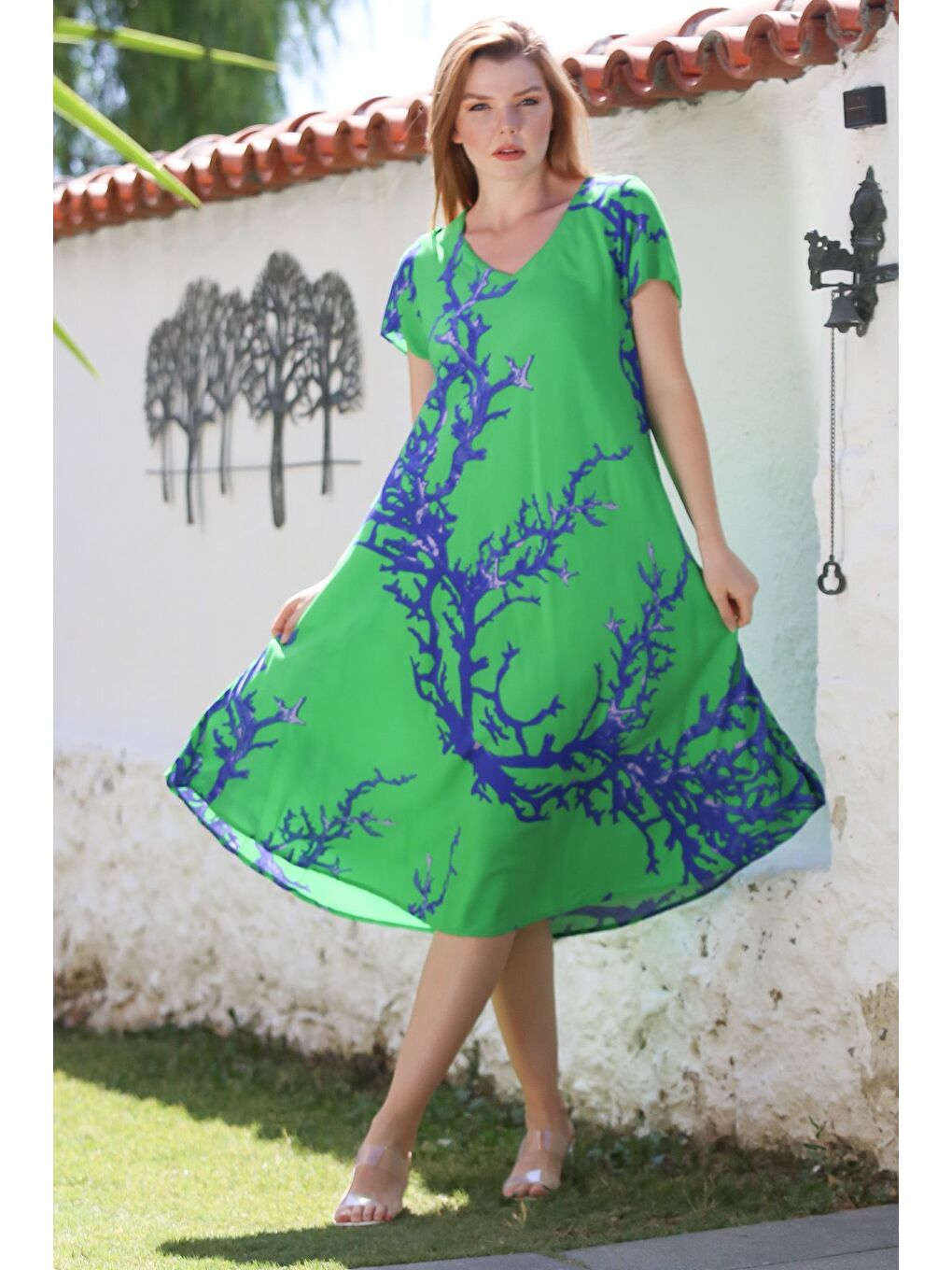 Yeşil V Yaka Kısa Kol Desenli Casual Viskon Dokuma Elbise 120 65