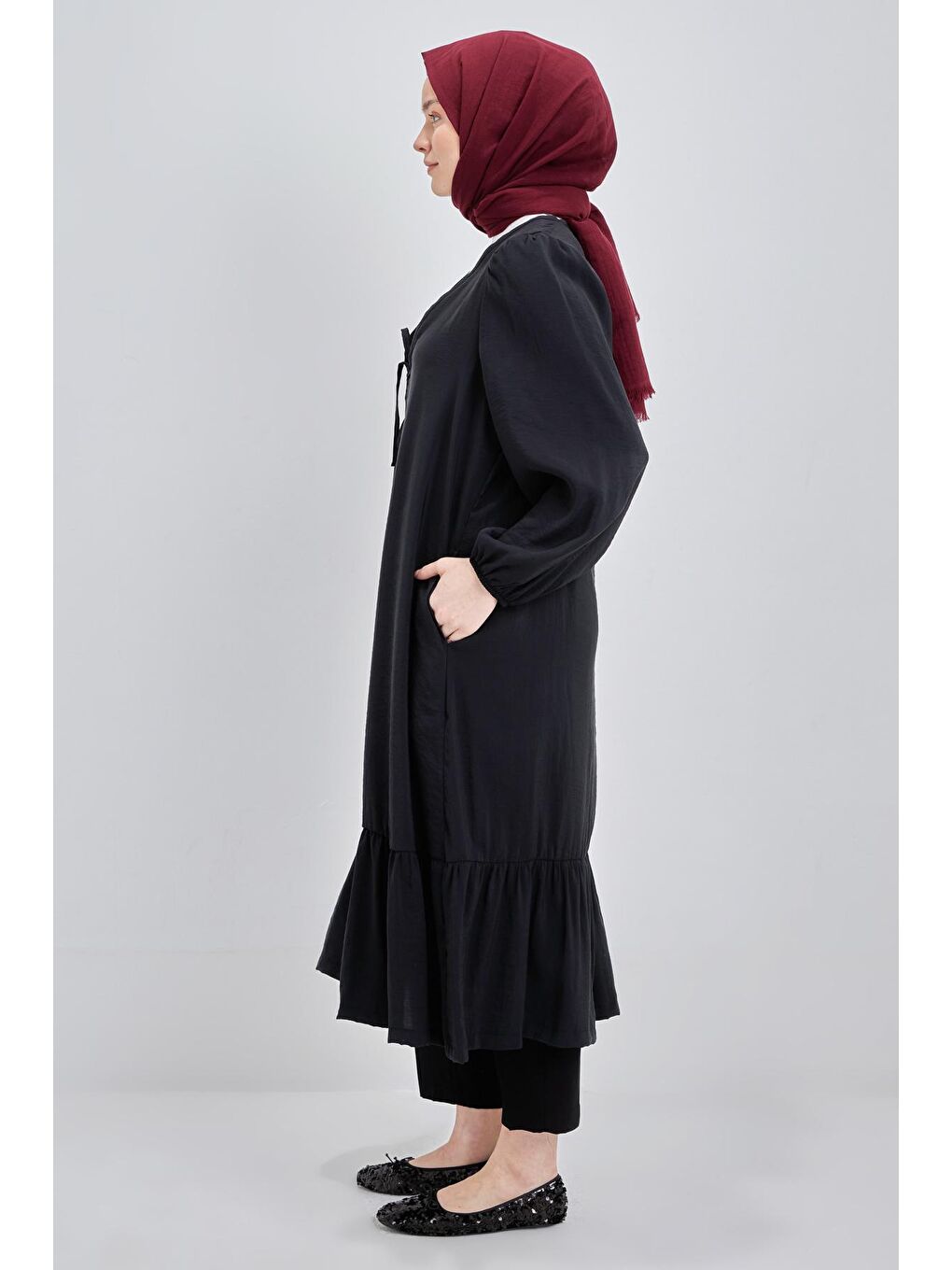 Siyah Eteği Pileli Modal Hırka-2