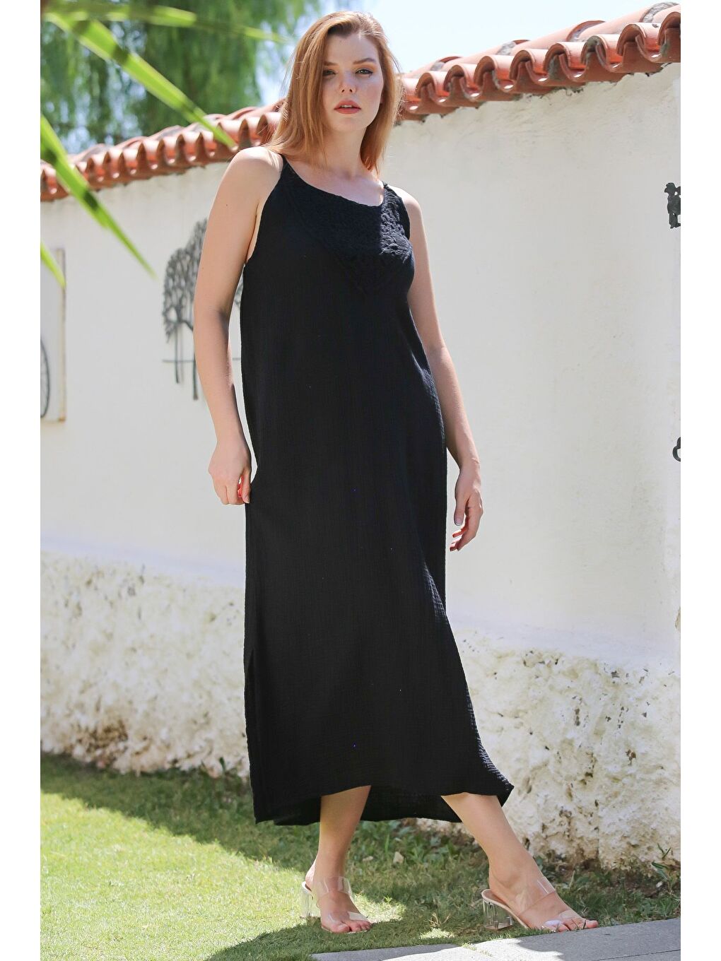 Siyah Askılı Yırtmaçlı Dantelli Casual Müslin Uzun Dokuma Elbise 128 55-6