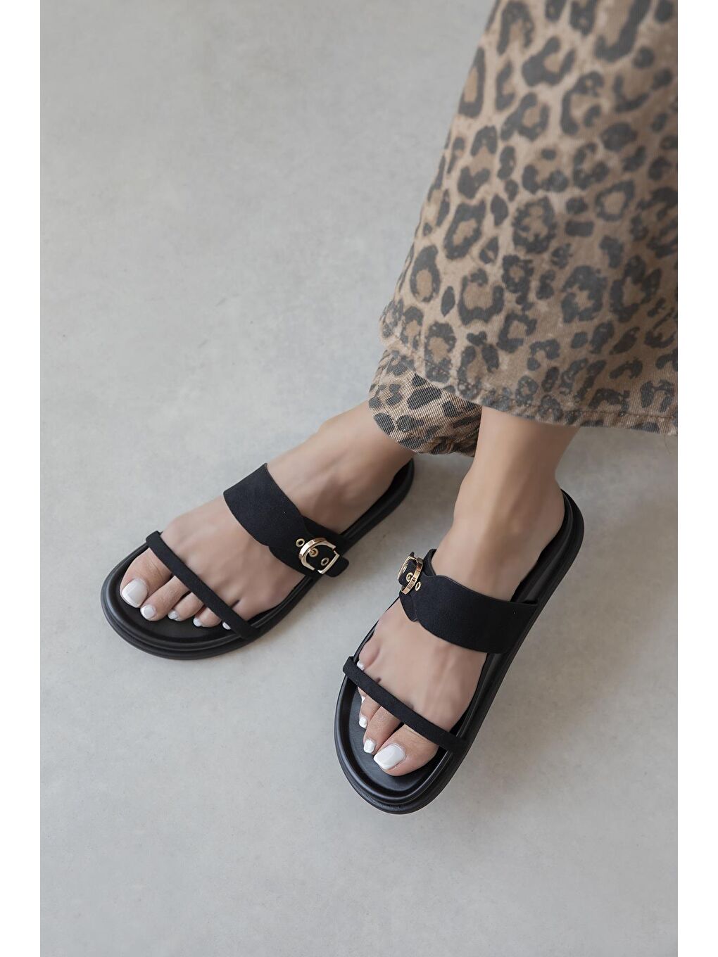 Zeus Kadın Toka Detay Günlük Konfor Süet Terlik Siyah