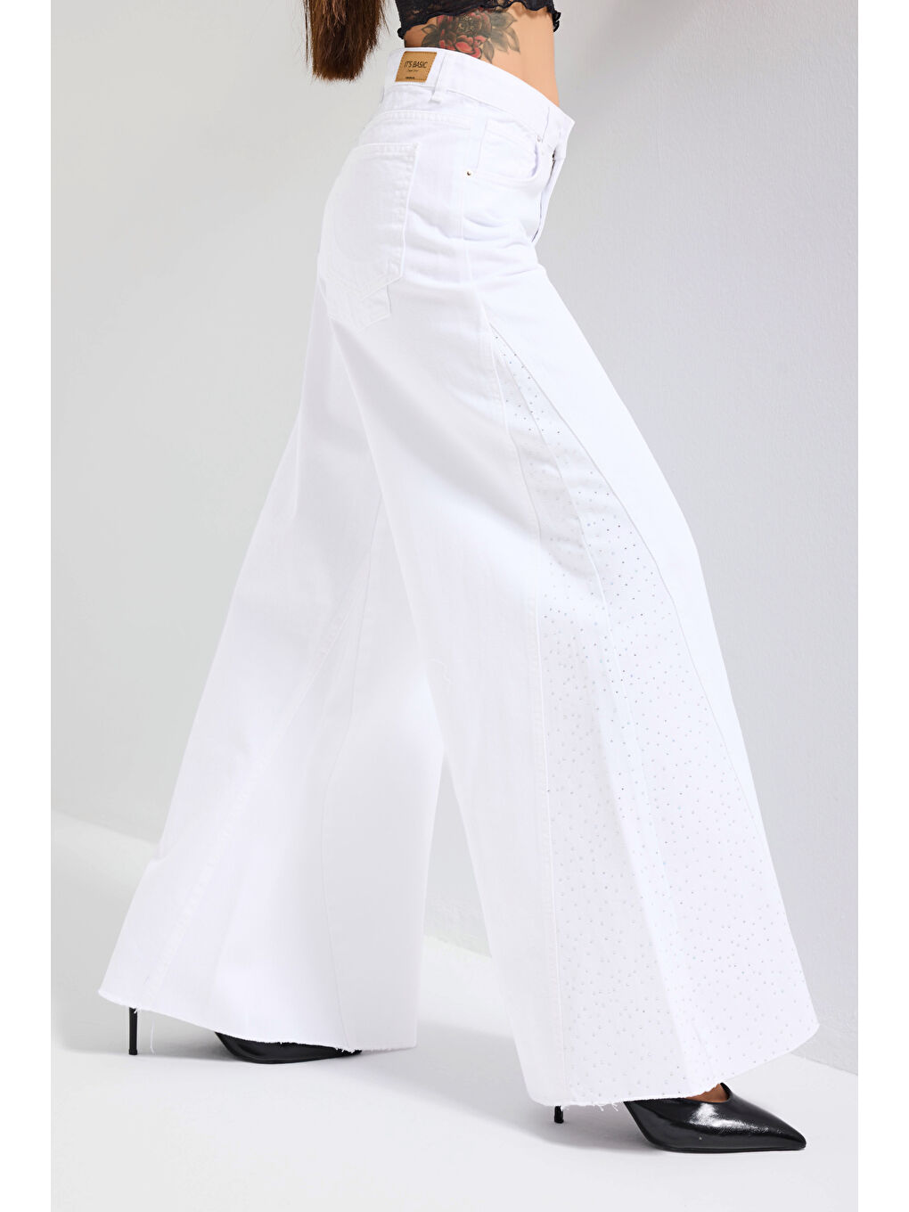 Kadın Beyaz T-5s6-2 Palazzo Fit Orta Bel Paça Parlak Taş Detaylı Özel Tasarım Denim Jean-6
