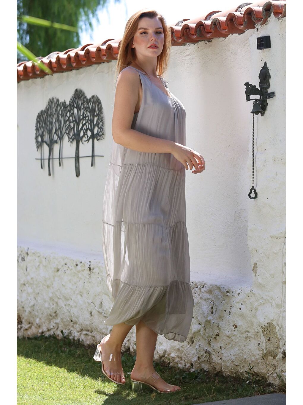 İtalyan Gri Havuz Yaka Kolsuz Bağlamalı Astarlı Casual İpek Dokuma Elbise 130 65-7