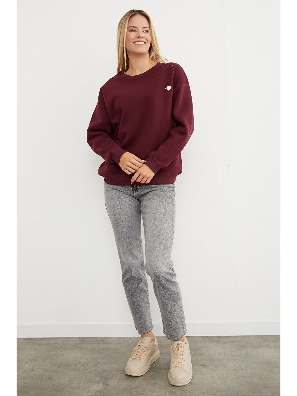 Bordo 3 İplik Kalp Baskılı Bisiklet Yaka Sweatshirt-2