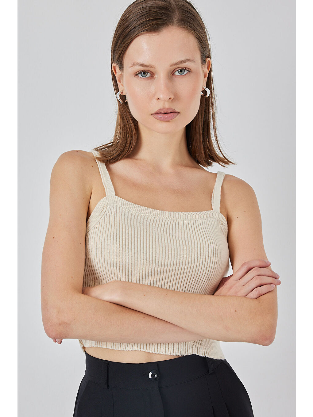 Ekru Kadın Askılı Crop Top Bluz 15934 - Krem-3