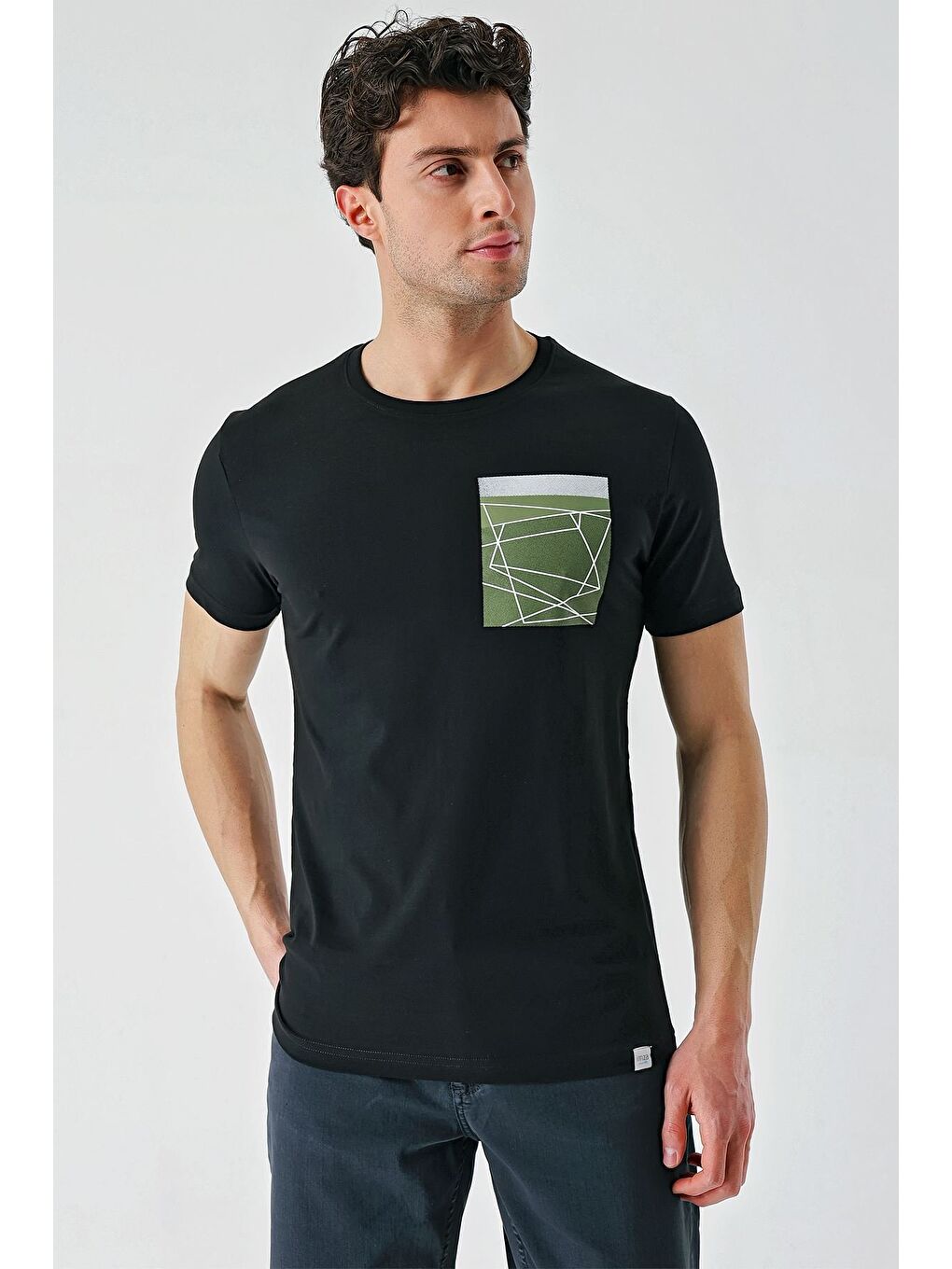 Siyah Baskılı Bez Ayağı Bisiklet Yaka %100 Pamuk Casual Slim Fit Dar Kesim Tişört 1011240169-4