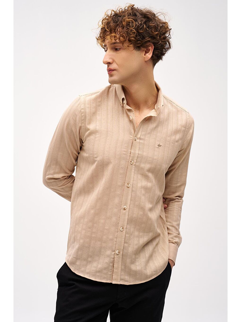 Bej Dynamic Fit  Düğmeli Yaka Çizgili Uzun Kollu Cepsiz %100 Pamuk Gömlek-2