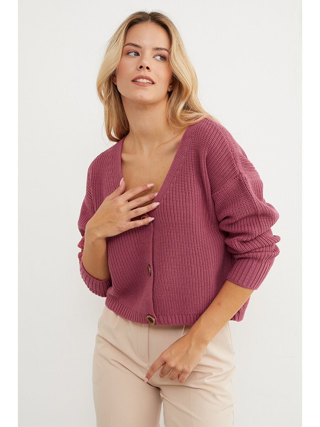 Pembe Düğmeli V Yaka Triko Hırka-1