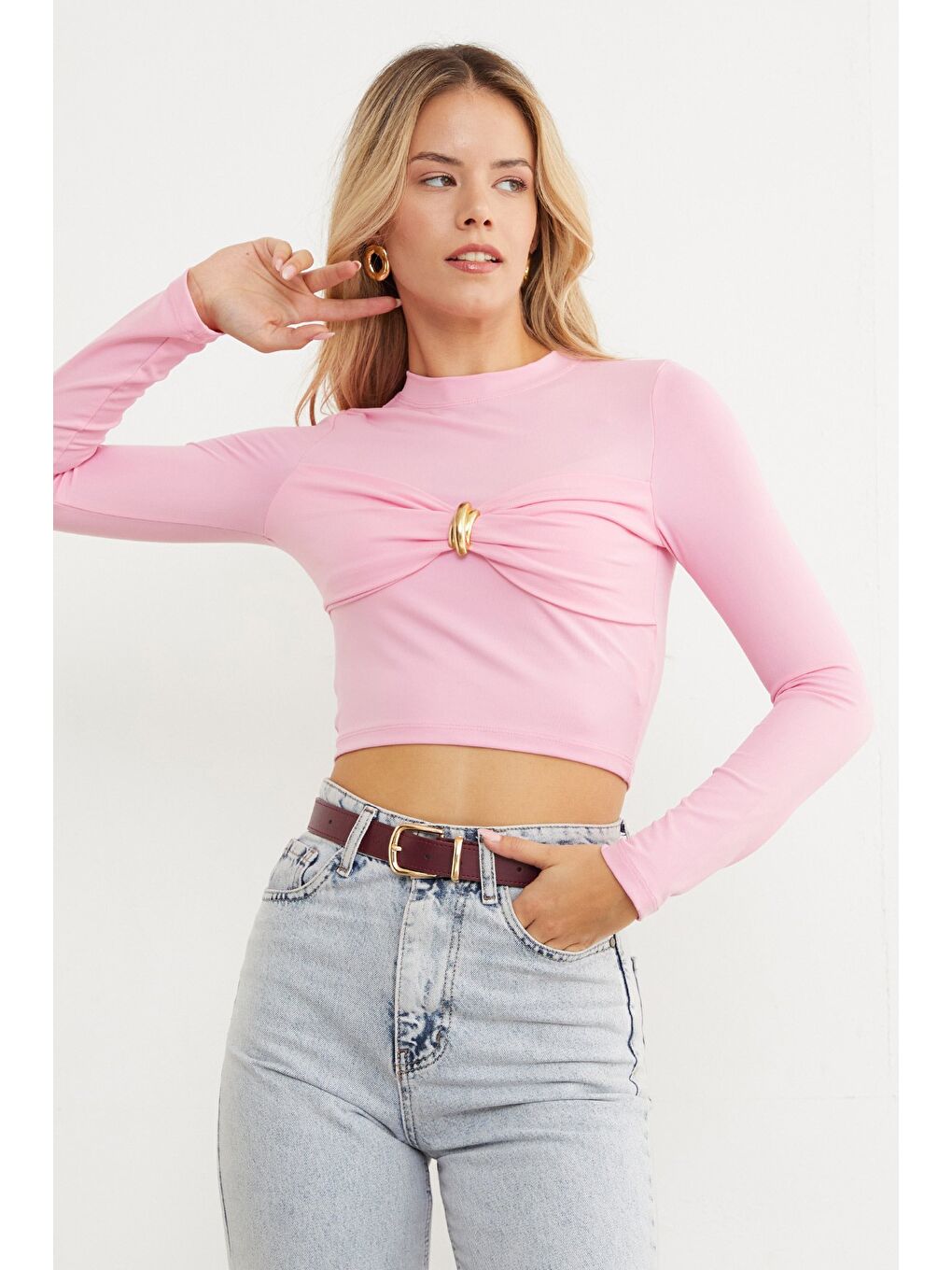 Pembe Önü Düğümlü Toka Aksesuarlı Bluz-3