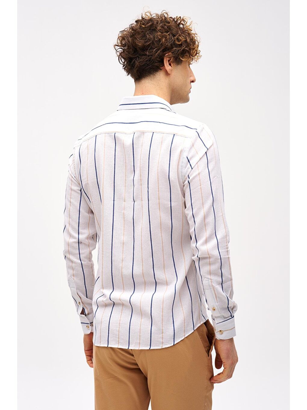 Erkek Beyaz Dynamic Fit Düğmeli Yaka Gömlek-6