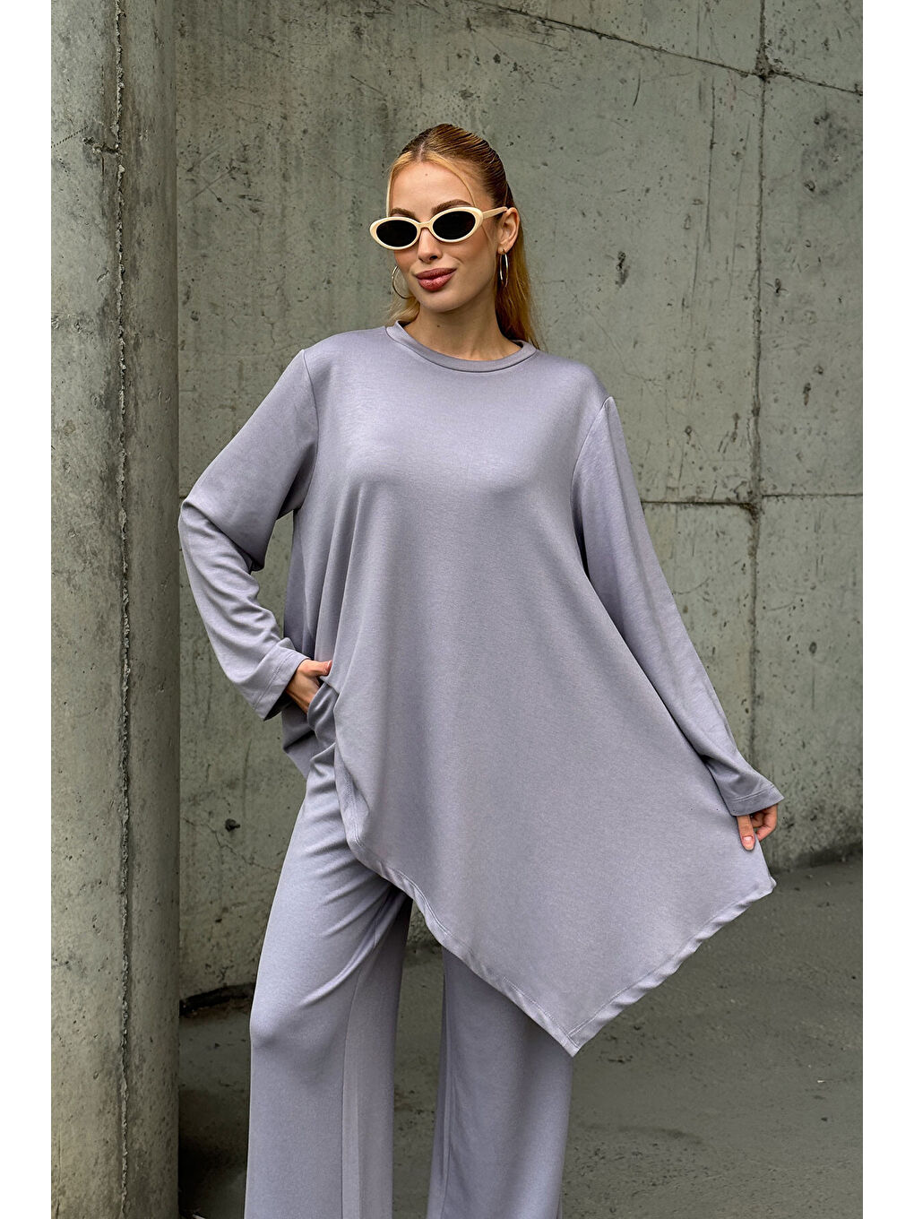 Gri Rahat Kalıp Asimetrik Bluz Ve Pantolon Modal Kumaş Takım-2