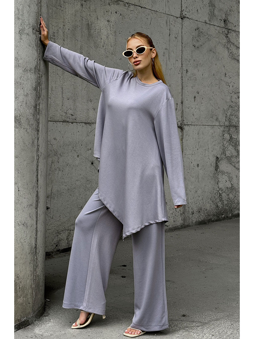 Gri Rahat Kalıp Asimetrik Bluz Ve Pantolon Modal Kumaş Takım-4