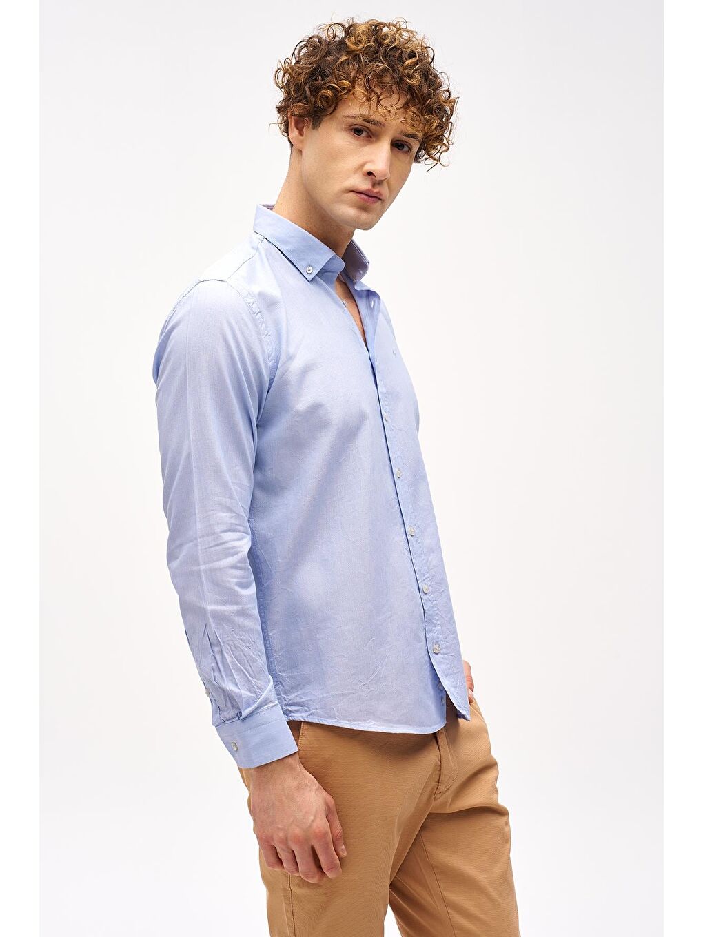 Mavi Dynamic Fit Düğmeli Yaka Düz Uzun Kollu Cepsiz Pamuklu Gömlek-1