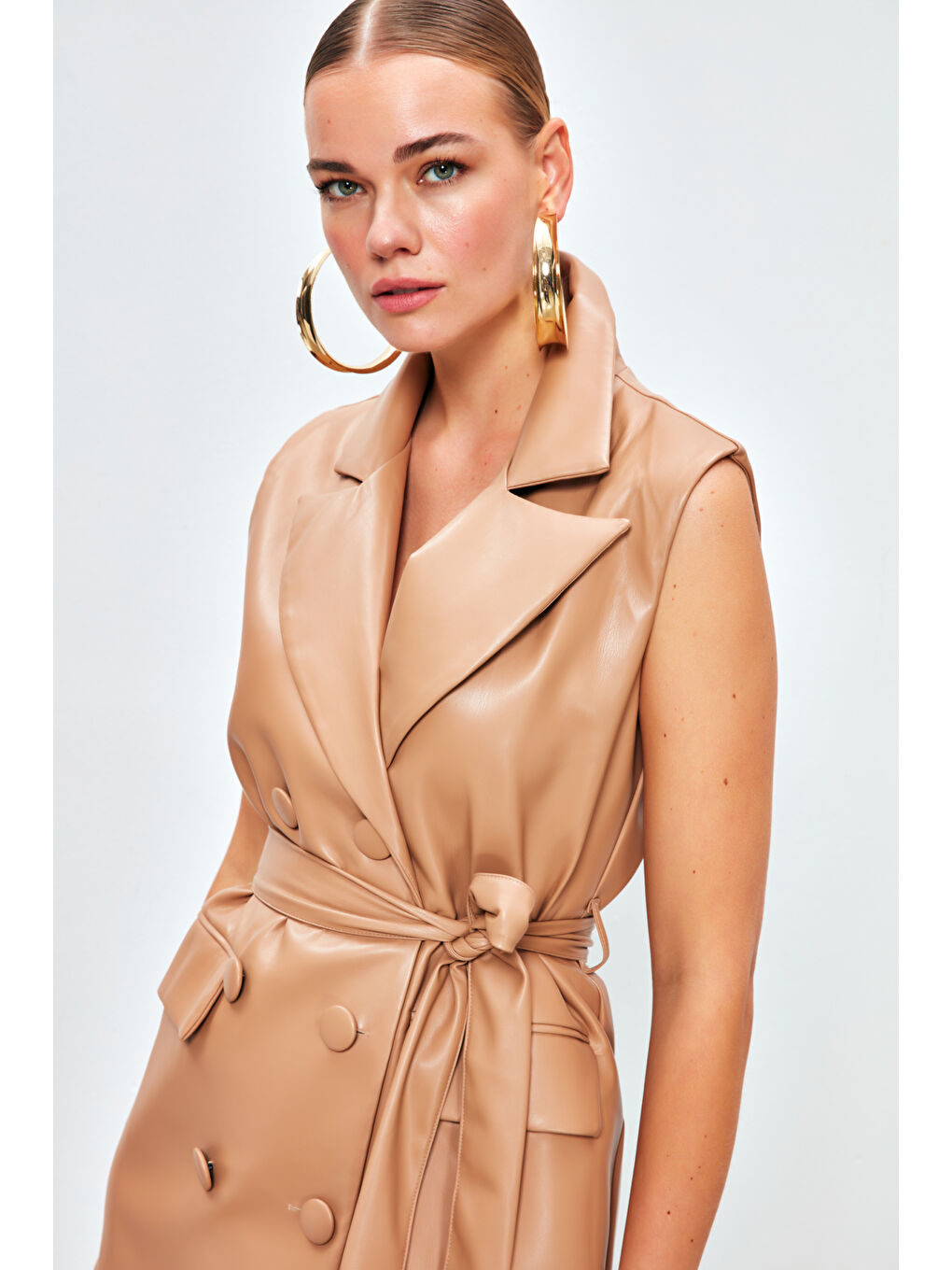 SATEEN Kahverengi Kuşaklı Deri Yelek Elbise - Fındık - 3