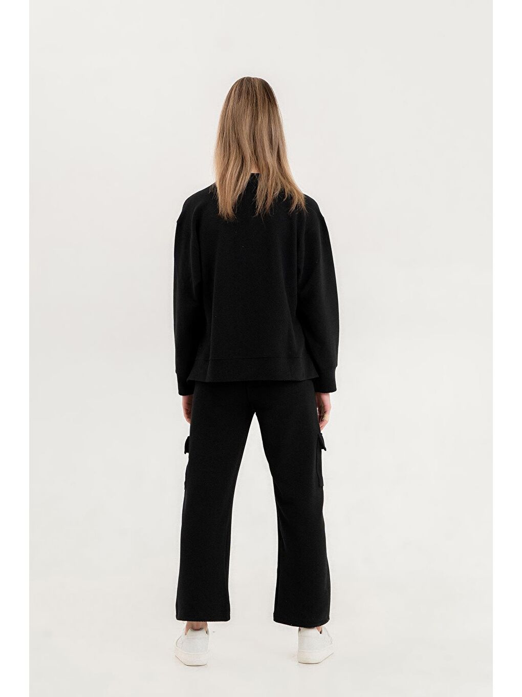 Siyah Bisiklet Yaka Kız Çocuk Yırtmaç Detaylı Kargo Cepli Eşofman Takımı-5