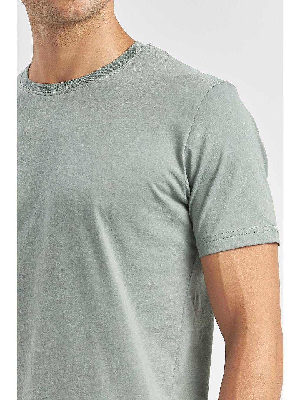 Yeşil Kısa Kol Düz Bez Ayağı Bisiklet Yaka Casual Slim Fit %100 Pamuk Tişört 1011240193-4