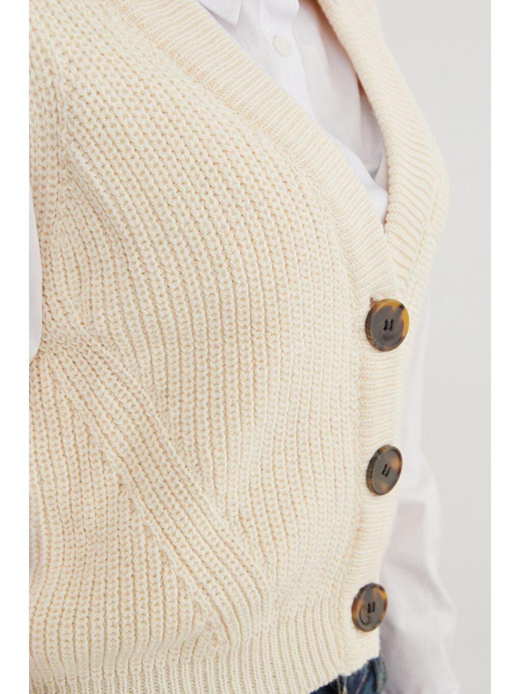 Ekru Düğmeli Triko Yelek-4