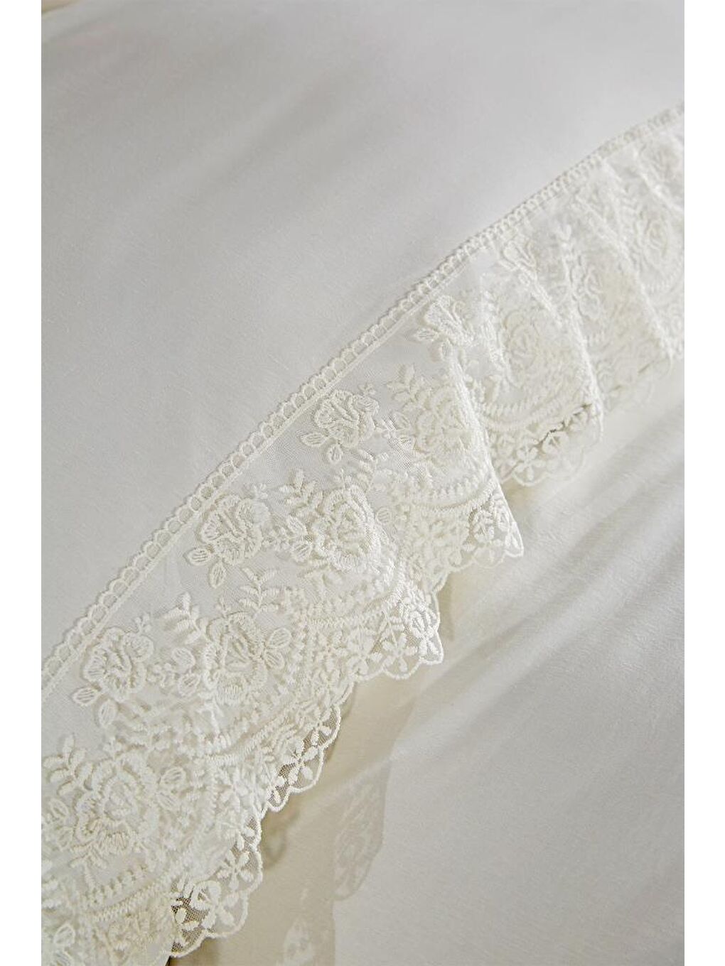 Karışık Fransız Güpürlü Kuris Nevresim Takımı Krem-3