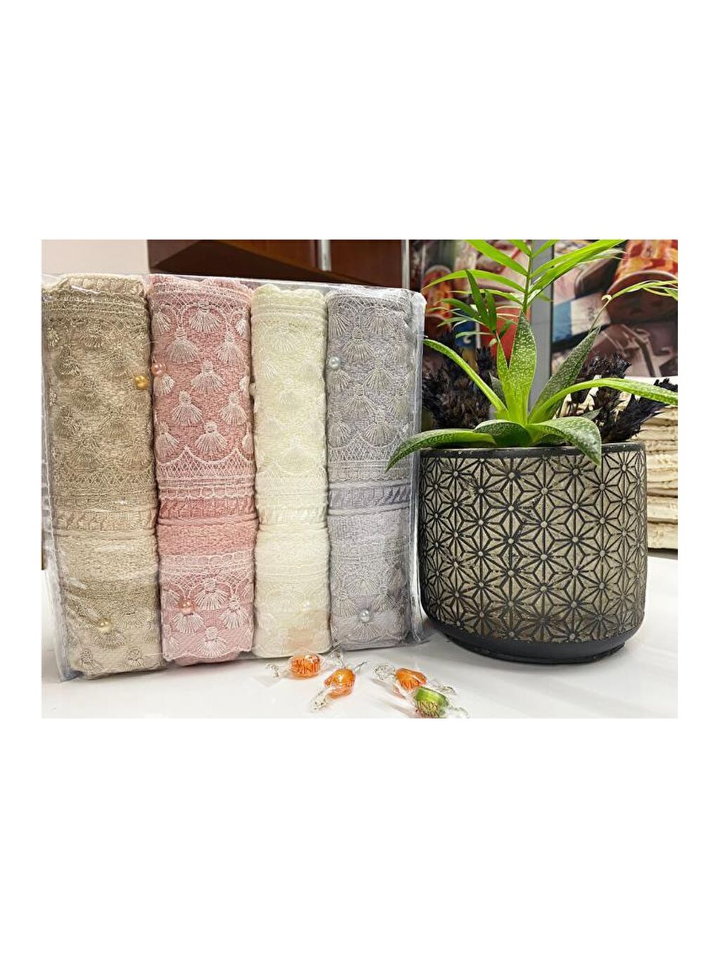 Karışık Derska 4lü Dantelli Çeyizlik Havlu Takımı-6