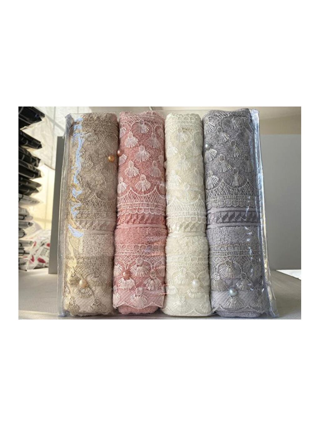 Karışık Derska 4lü Dantelli Çeyizlik Havlu Takımı-8