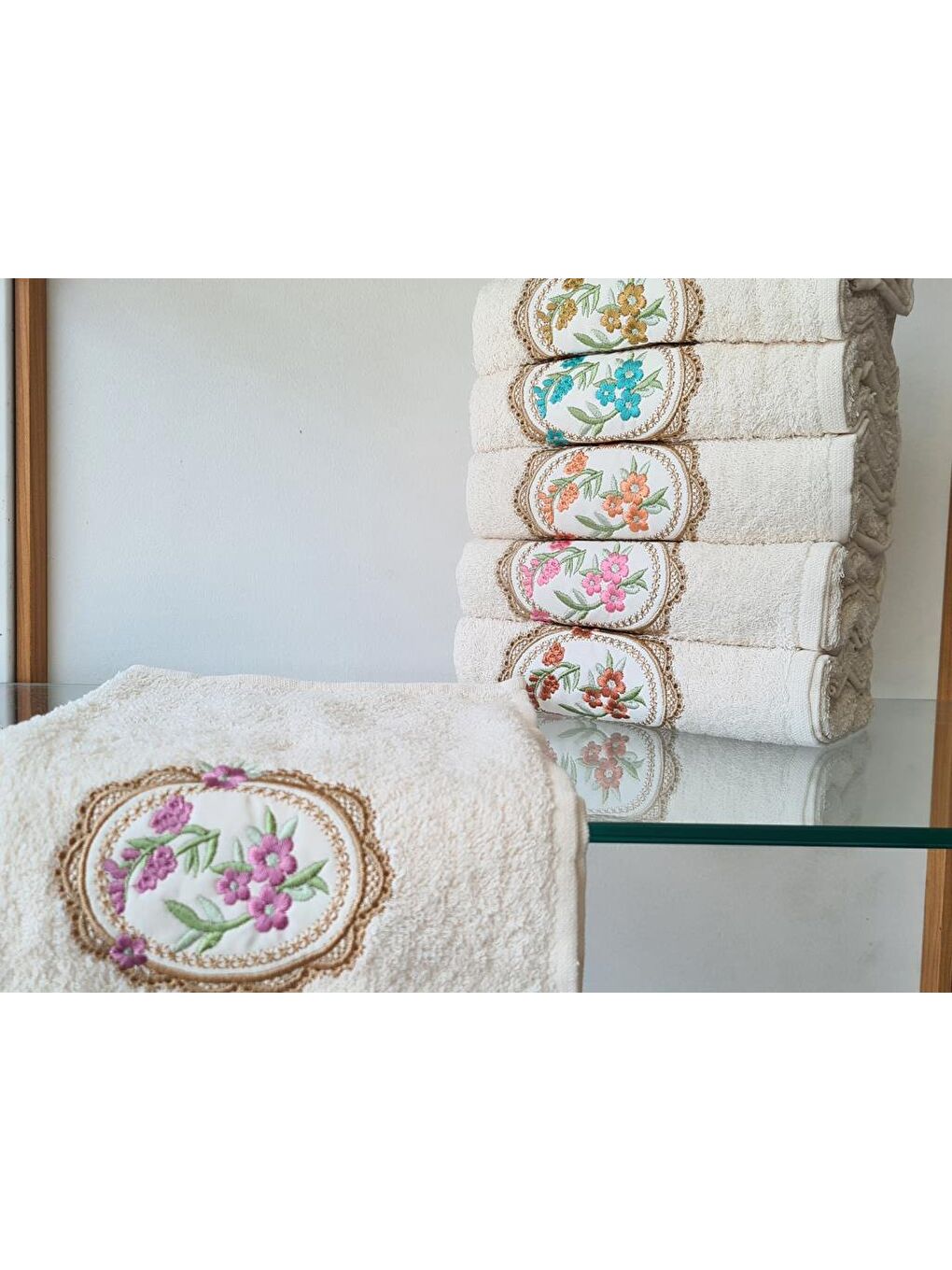 Karışık Gülistan Nakışlı 6 lı El Yüz Havlu Takımı