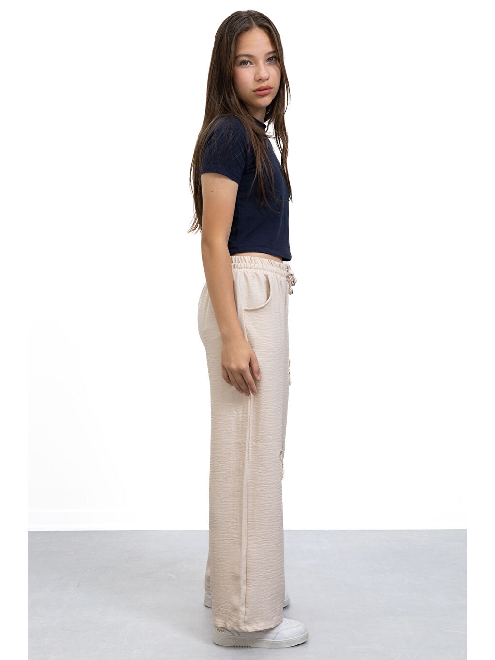 Bej Yıldız Nakışlı Geniş Paça Rahat Kumaş Kız Çocuk Pantolon 21149-3