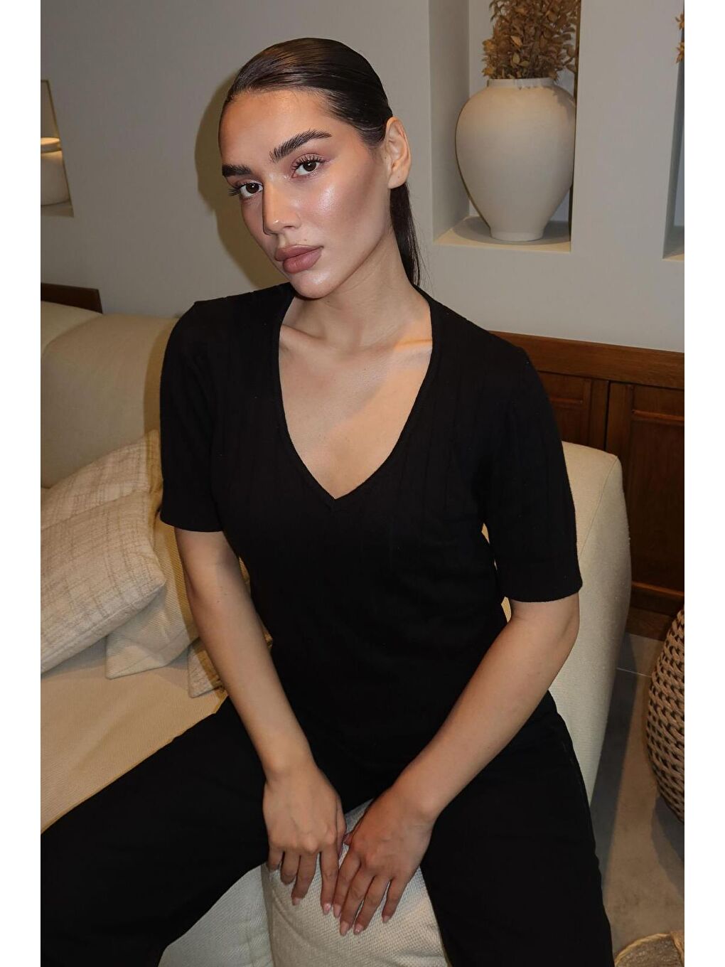 Siyah V Yaka Örgülü Kadın Triko Tişört Mg2369-2