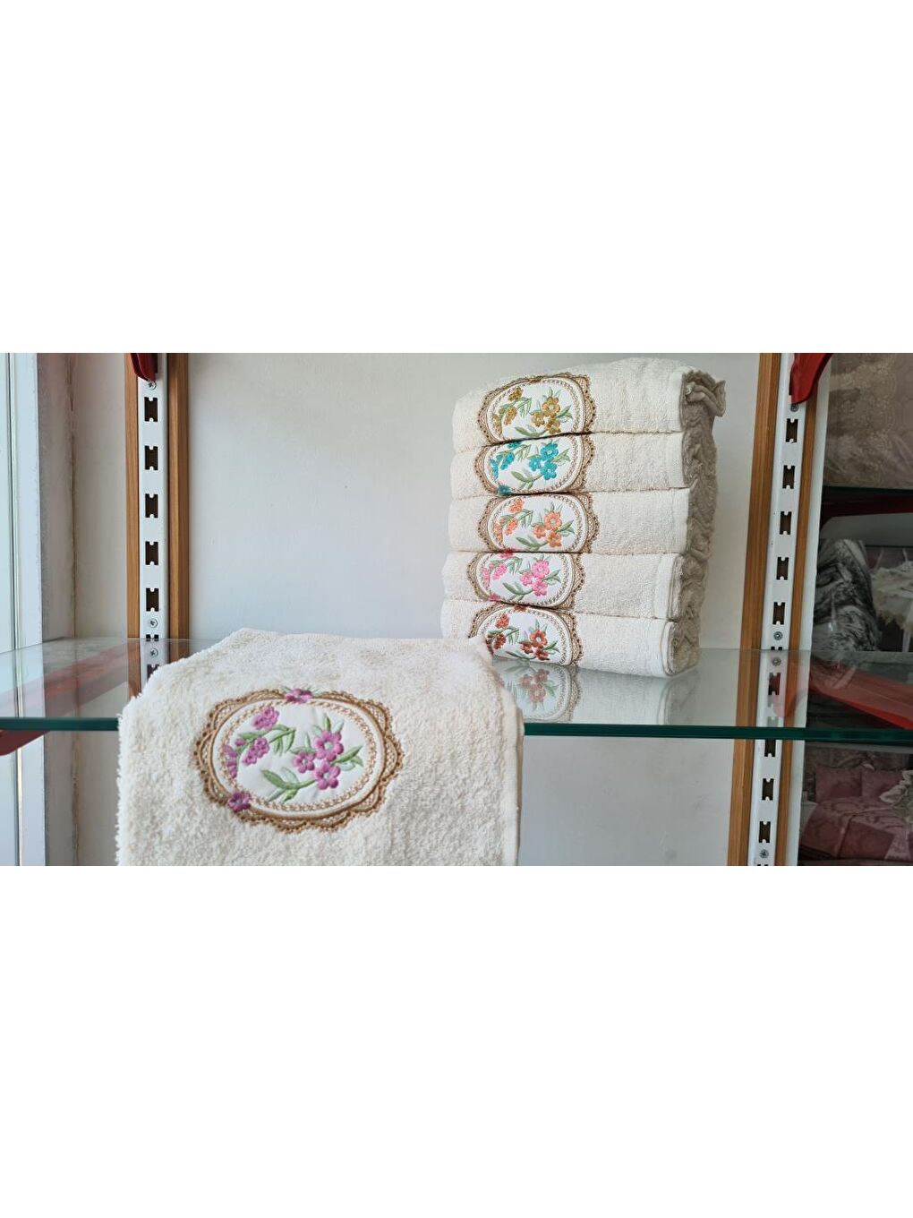 Karışık Gülistan Nakışlı 6 lı El Yüz Havlu Takımı-6
