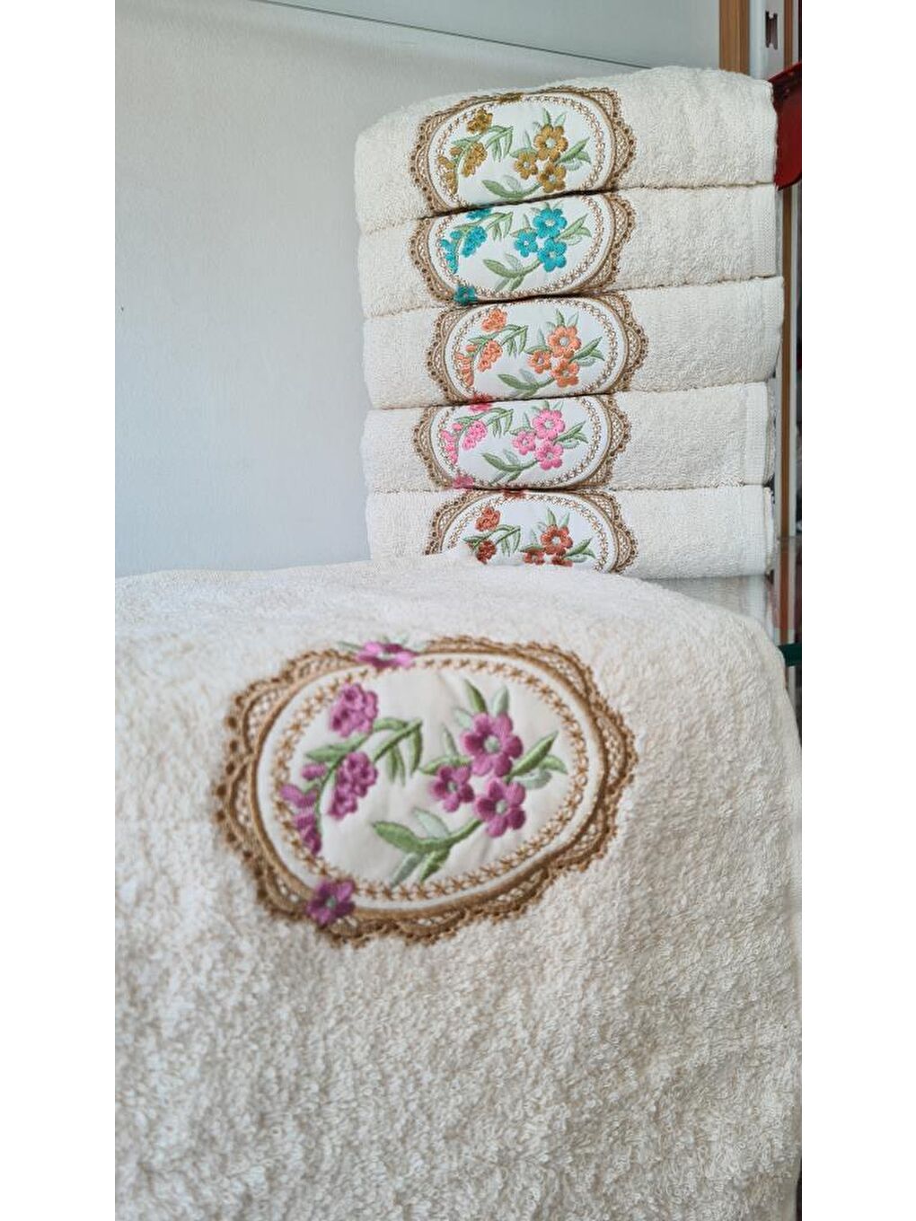 Karışık Gülistan Nakışlı 6 lı El Yüz Havlu Takımı-7