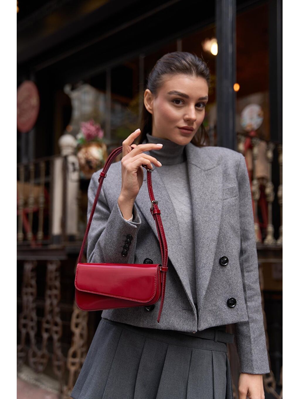 Mia Asimetrik Kesimli Kol Çantası Bordo-1