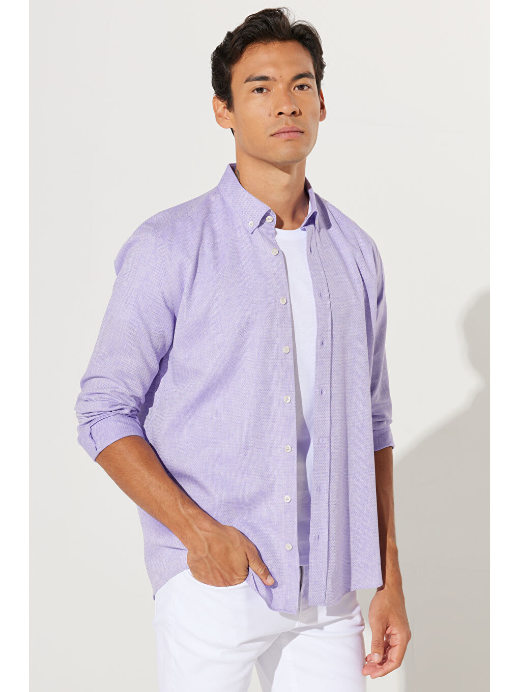 Erkek Lila Slim Fit Dar Kesim Düğmeli Yaka Pamuklu Armürlü Keten Gömlek-1