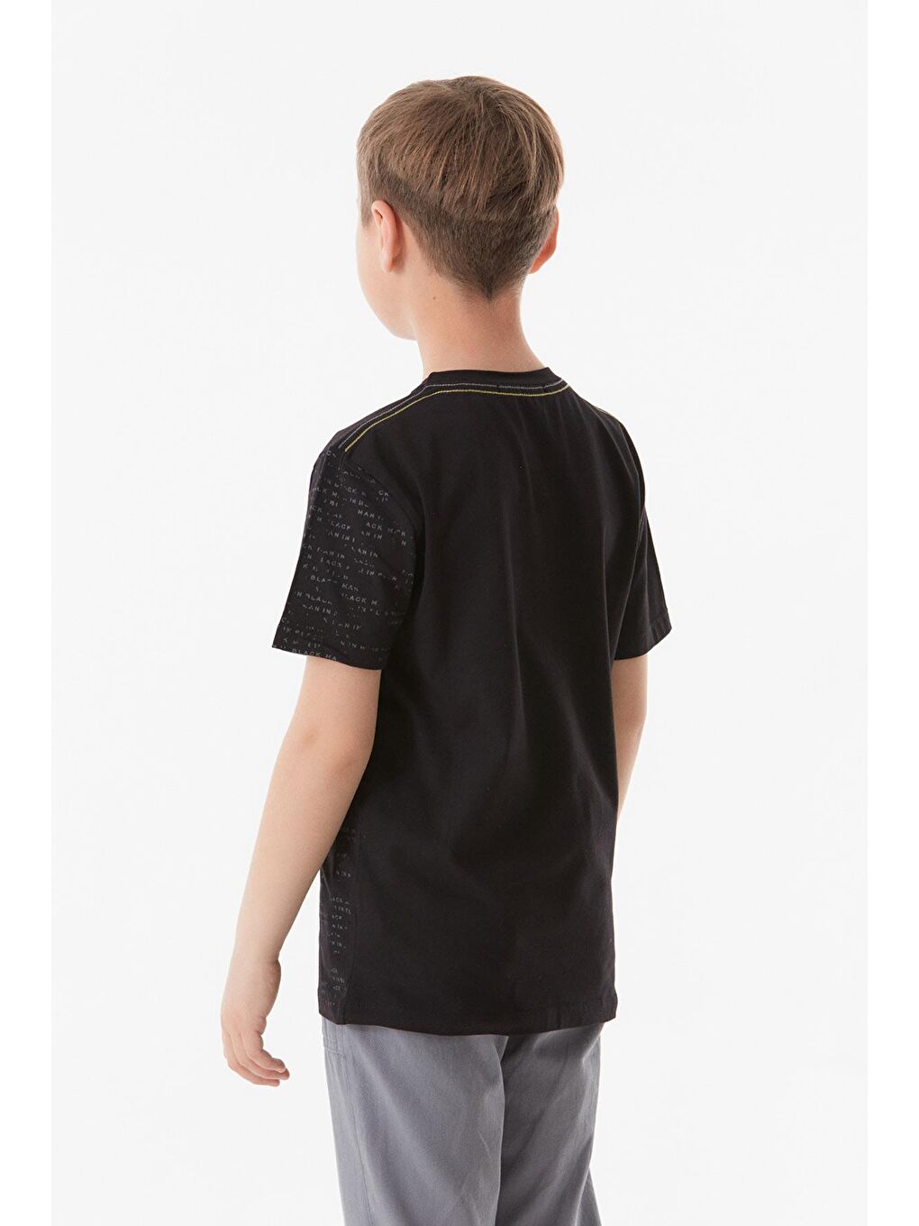 Siyah Yazı Baskılı Erkek Çocuk Tişört-3