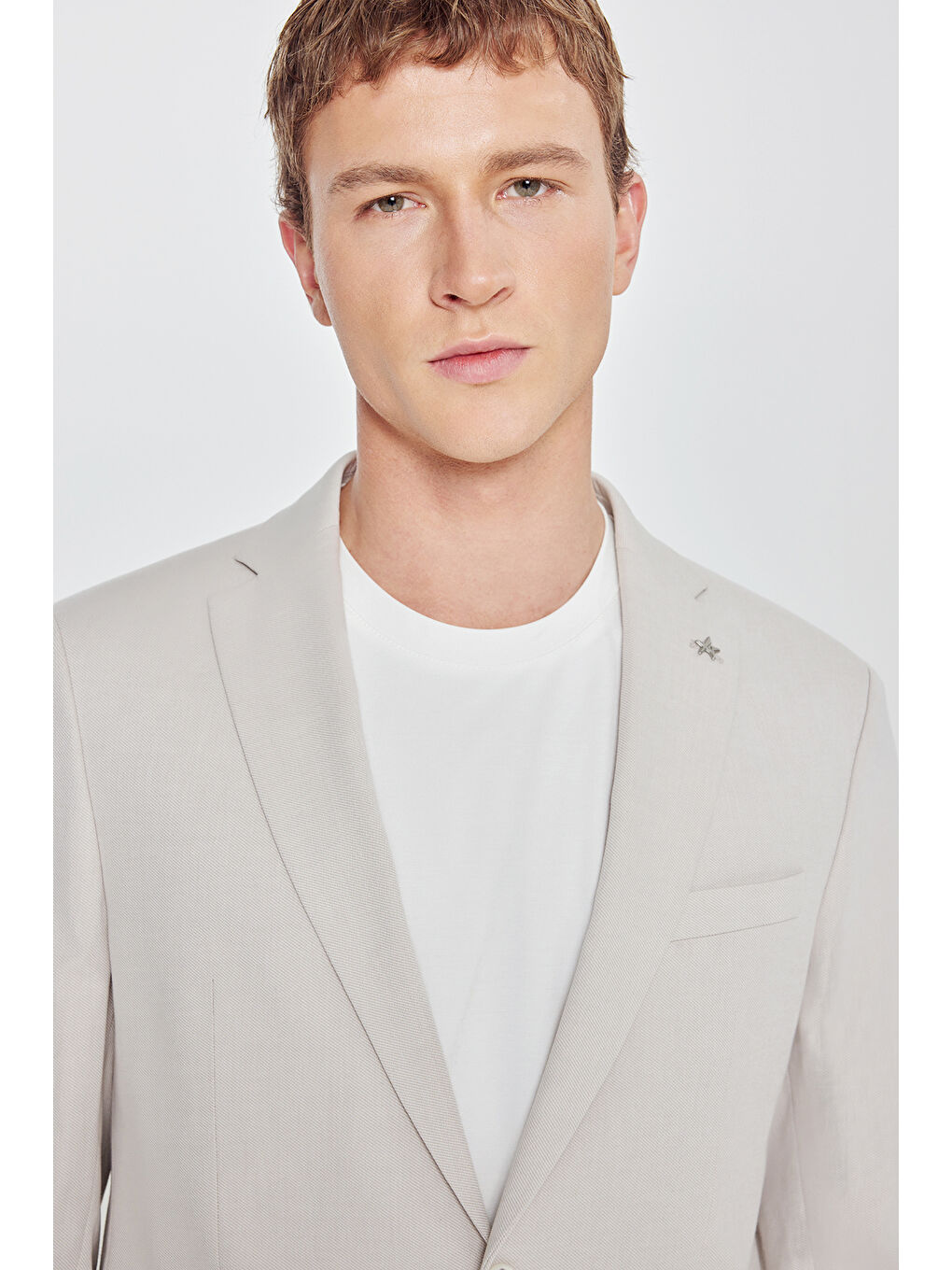 Erkek Bej Pamuklu Slim Fit Dar Kesim Mono Yaka Diagonal Desenli Kapak Cepli Takım Elbise-3