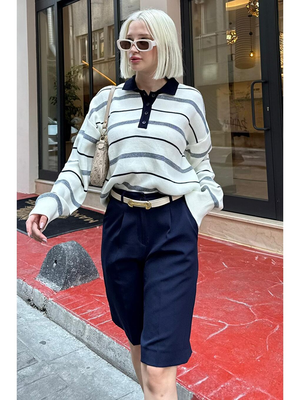 Beyaz Kemik Rengi Çizgili Polo Yaka Kadın Kazak Mg2476-1