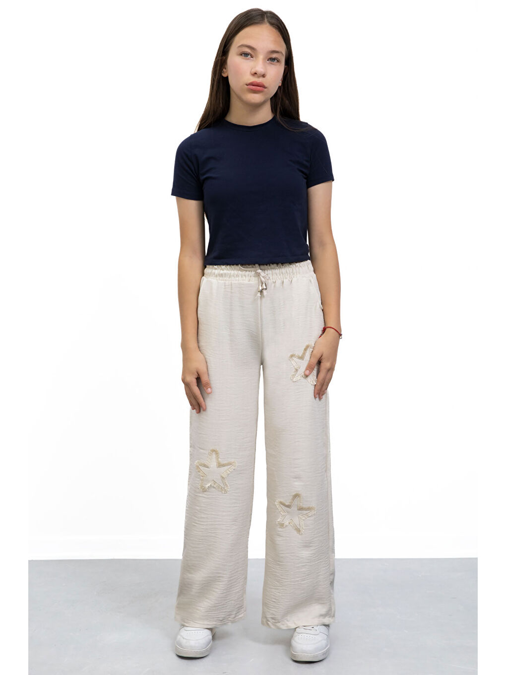 Ekru Krem Yıldız Nakışlı Geniş Paça Rahat Kumaş Kız Çocuk Pantolon 21147