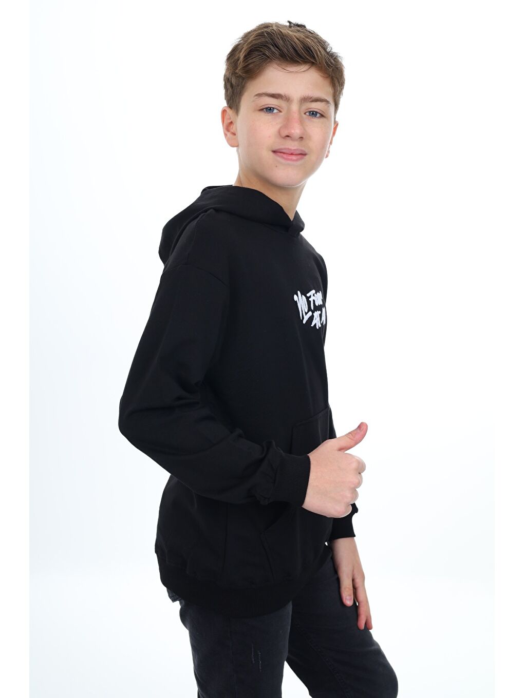 Siyah Erkek Çocuk Nakışlı Sweatshirt-2