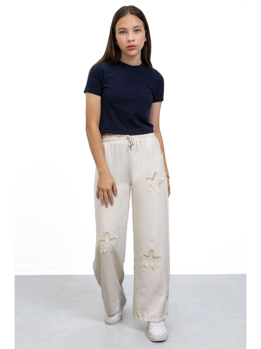 Ekru Krem Yıldız Nakışlı Geniş Paça Rahat Kumaş Kız Çocuk Pantolon 21147-2