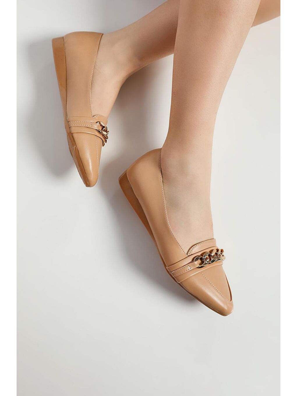 Bej Kadın Tokalı Babet Ayakkabı