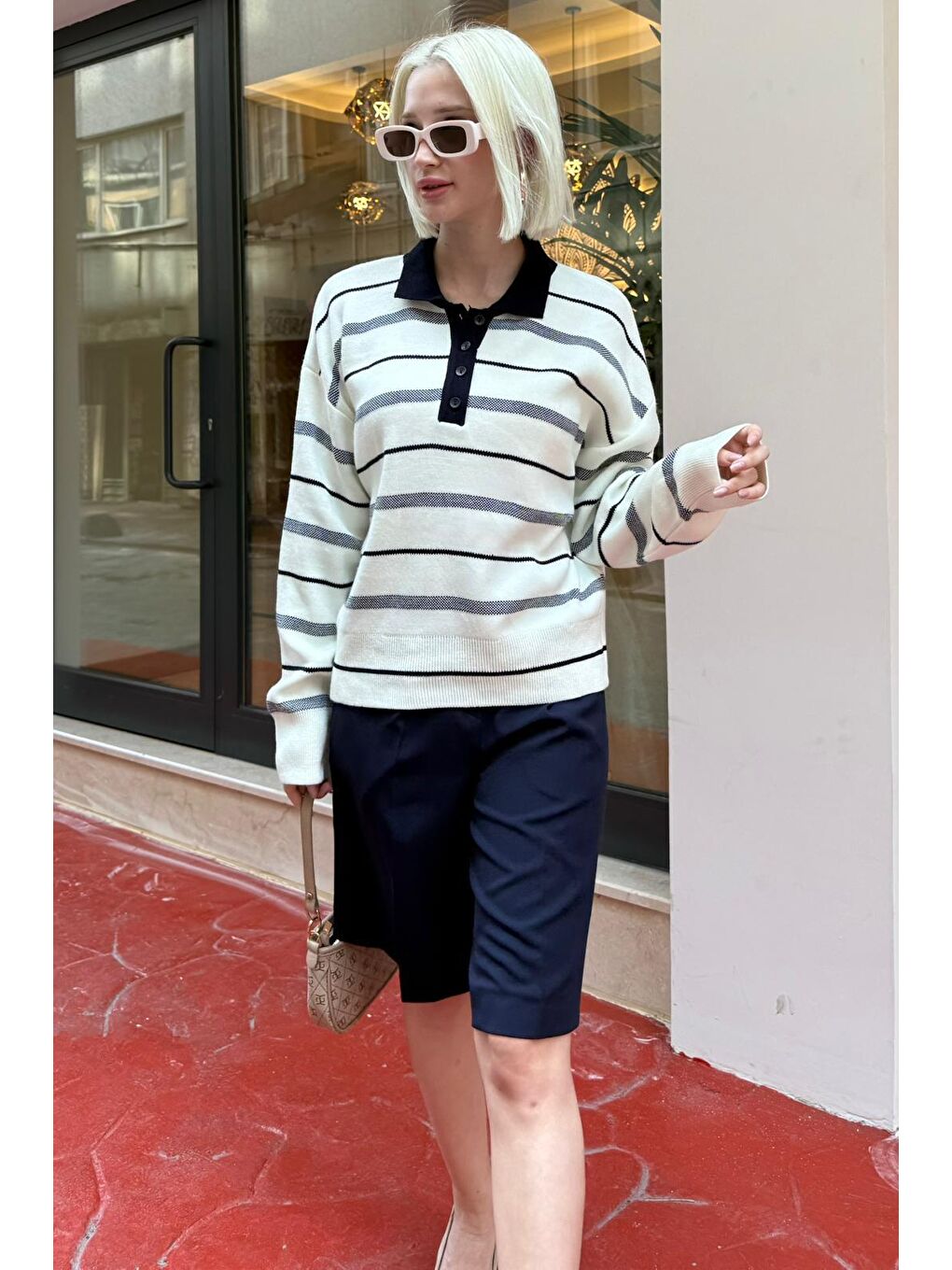 Beyaz Kemik Rengi Çizgili Polo Yaka Kadın Kazak Mg2476-4