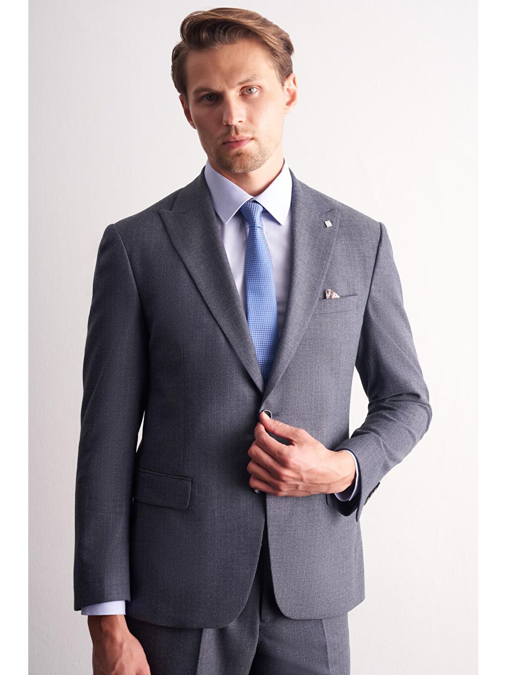 Koyu Lacivert Kırlangıç Yaka Çizgili Desen Slim Fit 6 Drop Takım Elbise 1001255166-2