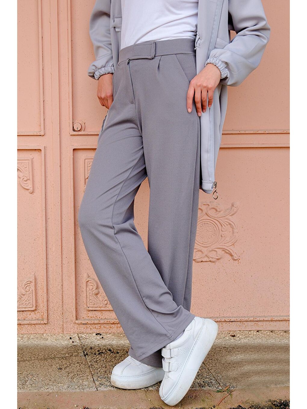 Yüksek Bel Lastikli Bol Paça Pantolon Gri-2